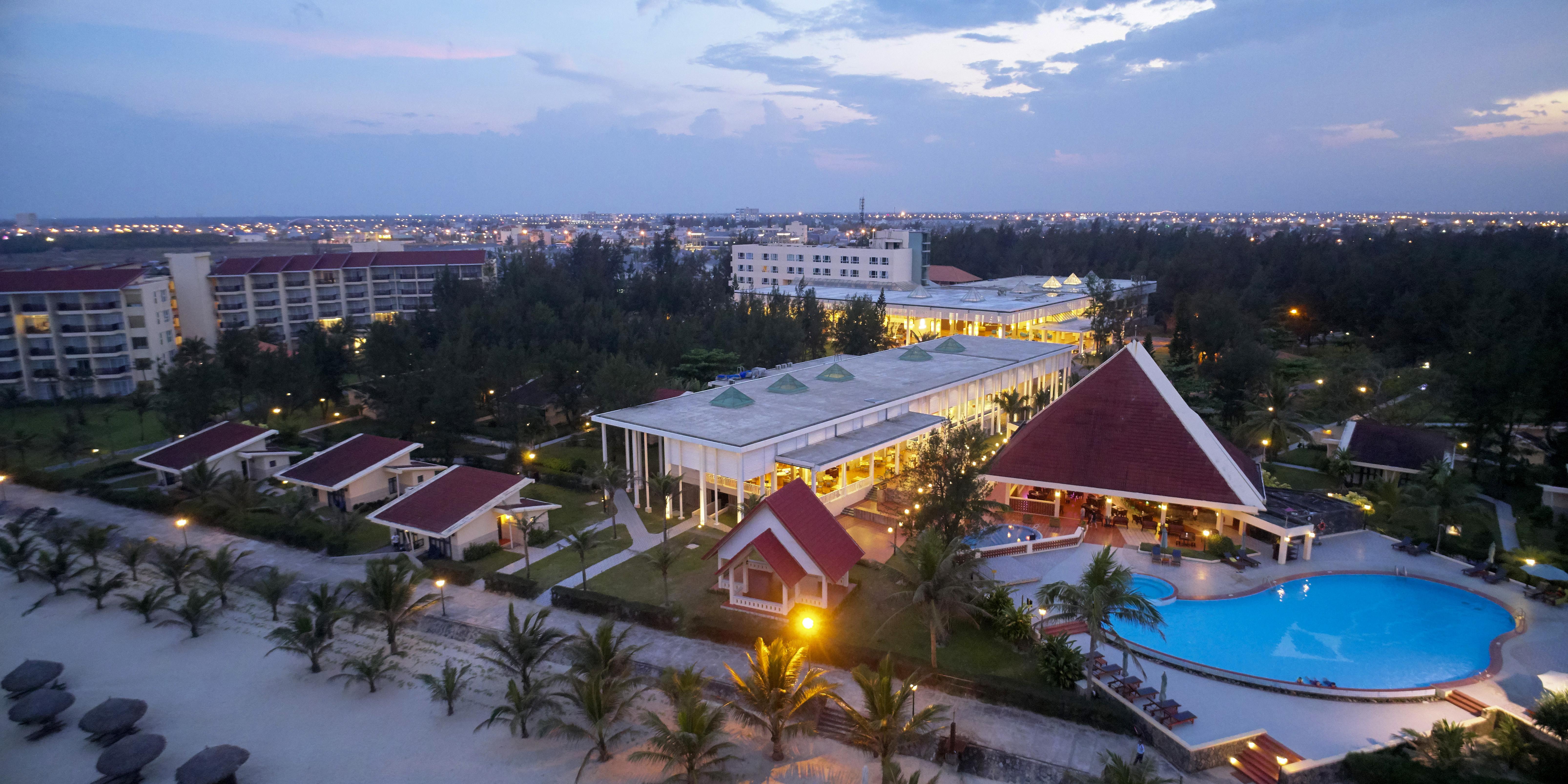 Sandy Beach Non Nuoc Resort Da Nang Bagian luar foto